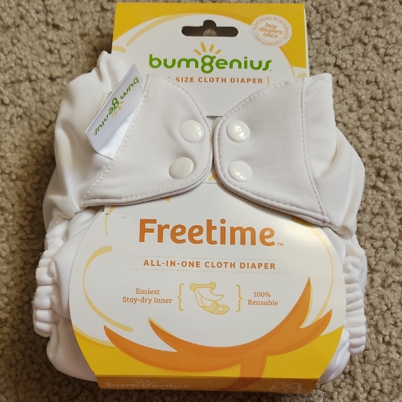 BumGenius Freetime All-in-One Cloth Diaper - White - Picture 1 of 2